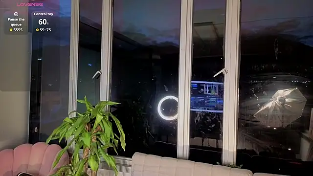 Ivanna West online show from 10/02/25, 10:22