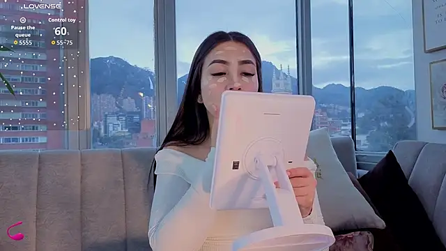 Ivanna West online show from 11/24/25, 11:32