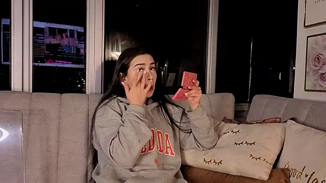 Ivanna West online show from 12/04/25, 10:02