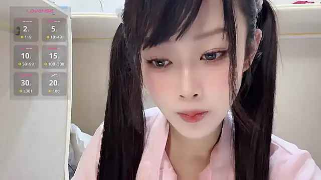 yueyue2003 online show from 05/04/26, 12:34