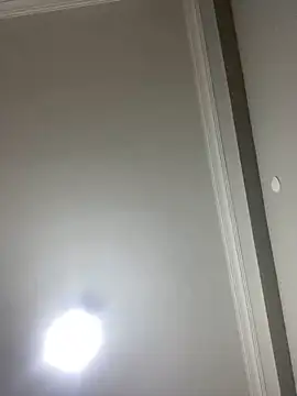 Snapshot of yasemintas chatting on 12/18/25, 05:52 yasemintas online show from 12/18/25, 05:52