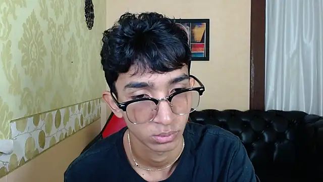 Snapshot of Martin_Linares chatting on 03/10/25, 01:43 Martin Linares online show from 03/10/25, 01:43