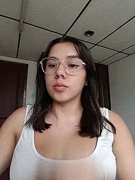 EmmaSulivan online show from 04/28/26, 08:14