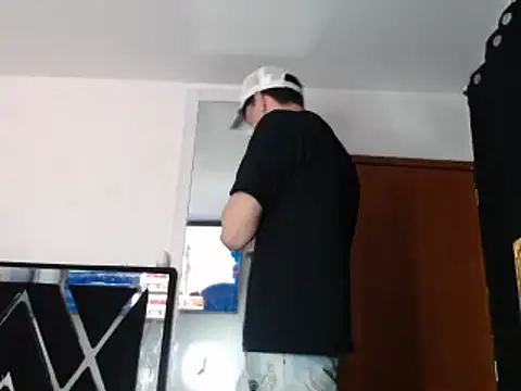 Smith boy 25 online show from 03/03/25, 01:31