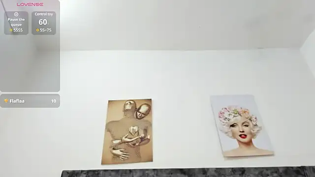 Snapshot of Chloe_diamondss chatting on 03/13/25, 06:48 Chloe diamondss online show from 03/13/25, 06:48