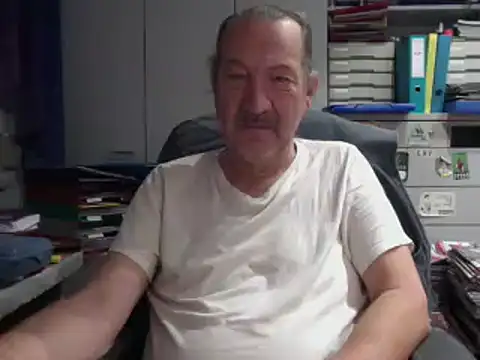 HMStraps01 online show from 12/06/24, 07:32