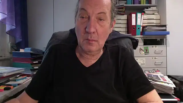 HMStraps01 online show from 02/26/25, 01:30