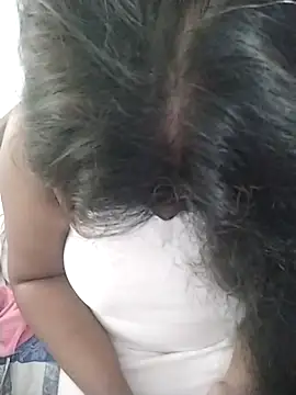 Snapshot of SLbeaty chatting on 02/10/26, 03:54 SLbeaty online show from 02/10/26, 03:54