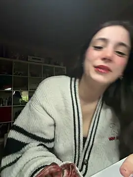 Snapshot of sexymelli18 chatting on 04/06/26, 06:53 sexymelli18 online show from 04/06/26, 06:53