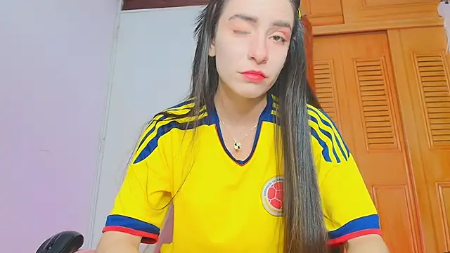 Peach Rose  online show from 11/15/25, 05:09