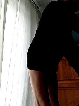 Snapshot of Xavspank2 chatting on 02/15/26, 02:03 Xavspank2 online show from 02/15/26, 02:03