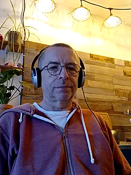 Snapshot of Xavspank2 chatting on 03/09/26, 10:41 Xavspank2 online show from 03/09/26, 10:41