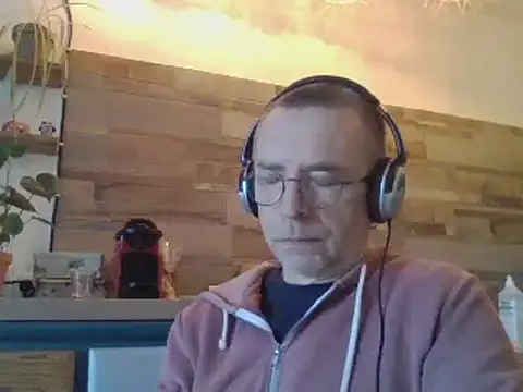 Snapshot of Xavspank2 chatting on 03/16/26, 08:29 Xavspank2 online show from 03/16/26, 08:29