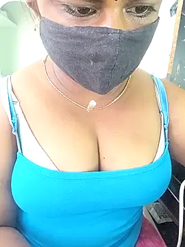 Snapshot of deepikasree chatting on 09/18/25, 04:47 deepikasree online show from 09/18/25, 04:47