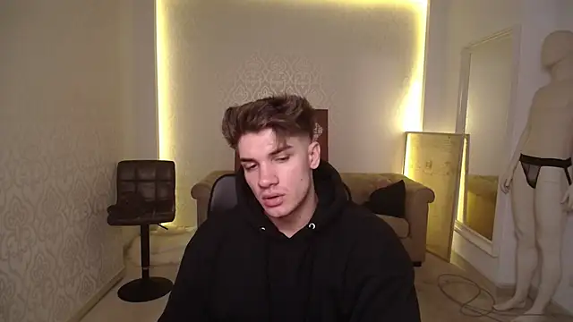Snapshot of MaxKaiden chatting on 03/01/25, 05:09 MaxKaiden online show from 03/01/25, 05:09