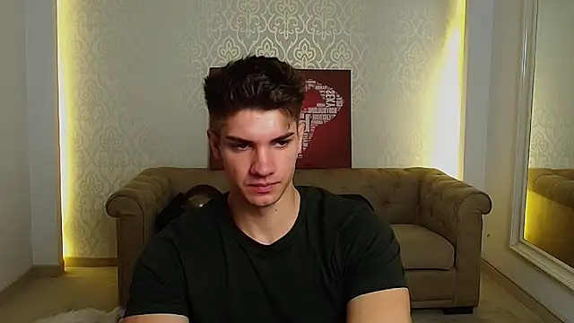 Snapshot of MaxKaiden chatting on 09/13/25, 04:45 MaxKaiden online show from 09/13/25, 04:45