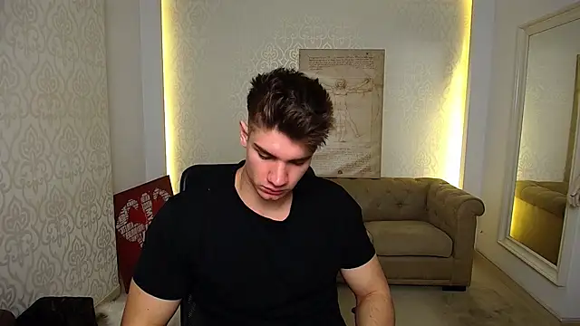 Snapshot of MaxKaiden chatting on 10/11/25, 05:17 MaxKaiden online show from 10/11/25, 05:17