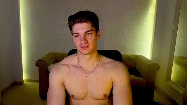 MaxKaiden online show from 06/05/26, 03:57