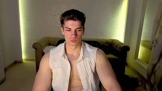 MaxKaiden online show from 06/06/26, 04:06