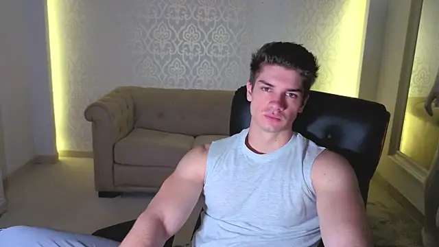 MaxKaiden online show from 06/19/26, 04:28