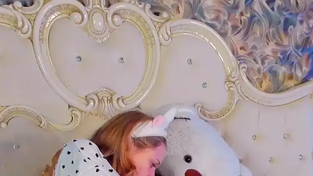 BECKI VRES online show from 03/18/25, 10:03