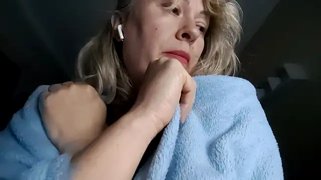 Mary888x online show from 09/25/25, 07:50