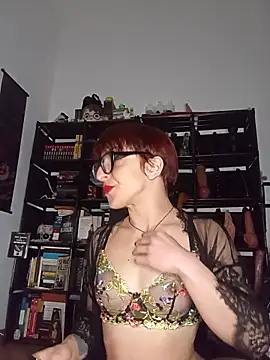 MirianaB online show from 11/17/25, 06:03