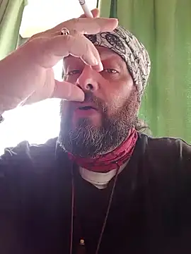 Snapshot of serpensy chatting on 02/19/26, 02:46 serpensy online show from 02/19/26, 02:46