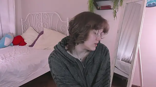 Snapshot of Rada_Woods chatting on 03/22/25, 12:49 Rada Woods online show from 03/22/25, 12:49