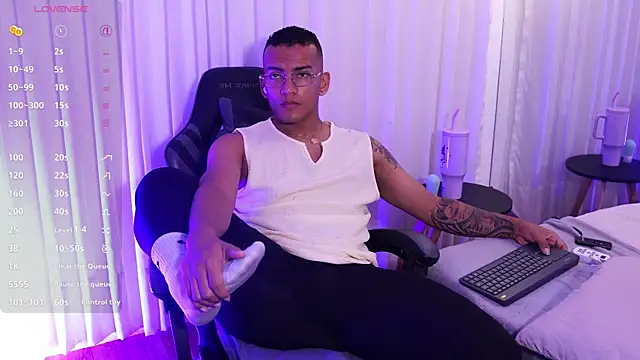 Snapshot of Rafa2004Cruz chatting on 06/27/26, 12:33 Rafa2004Cruz online show from 06/27/26, 12:33