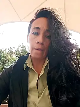 Snapshot of Coeur_de_luxure chatting on 03/28/26, 01:11 Coeur de luxure online show from 03/28/26, 01:11