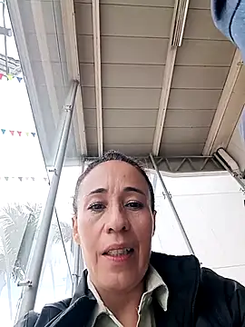 Snapshot of Coeur_de_luxure chatting on 03/29/26, 03:12 Coeur de luxure online show from 03/29/26, 03:12