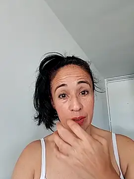 Snapshot of Coeur_de_luxure chatting on 03/30/26, 02:51 Coeur de luxure online show from 03/30/26, 02:51