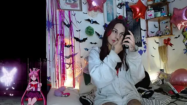 Snapshot of purplekattlyn chatting on 02/23/26, 12:41 purplekattlyn online show from 02/23/26, 12:41