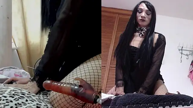 afroditacute15 online show from 10/31/25, 07:59