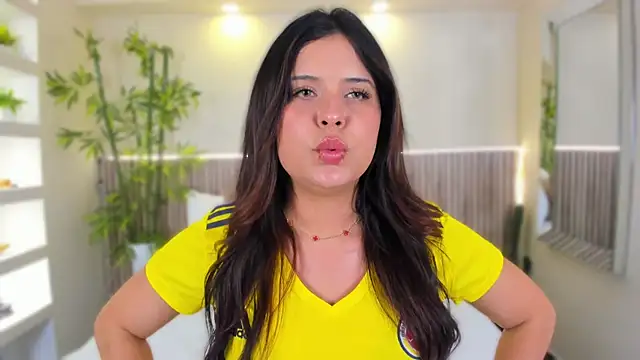 GeorginaReyes online show from 06/17/26, 10:43