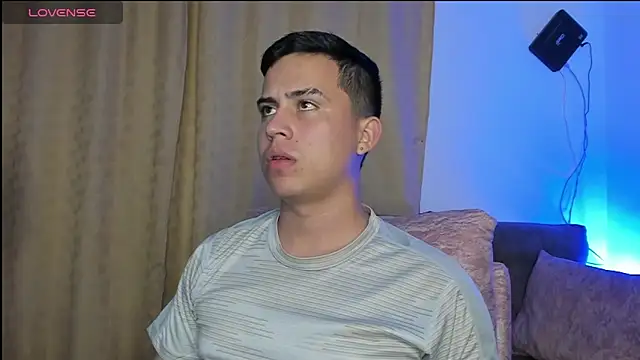 Snapshot of mattiwsmorris_ chatting on 02/27/25, 03:36 mattiwsmorris online show from 02/27/25, 03:36