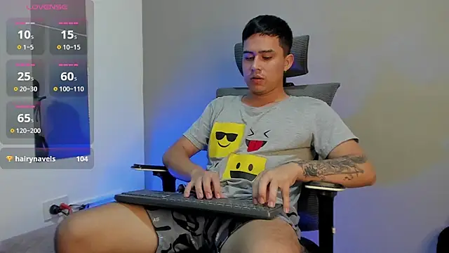 Snapshot of mattiwsmorris_ chatting on 11/21/25, 09:57 mattiwsmorris online show from 11/21/25, 09:57