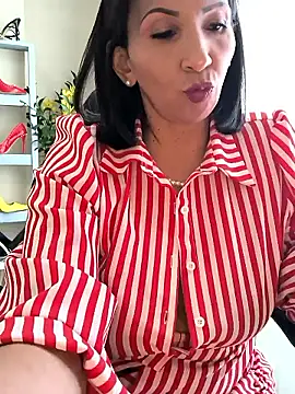 Snapshot of Mrsvictoriaaa chatting on 06/11/26, 07:34 Mrsvictoriaaa online show from 06/11/26, 07:34