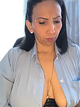 Snapshot of Mrsvictoriaaa chatting on 07/18/26, 06:45 Mrsvictoriaaa online show from 07/18/26, 06:45