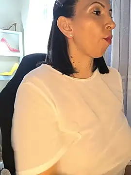 Snapshot of Mrsvictoriaaa chatting on 07/19/26, 07:28 Mrsvictoriaaa online show from 07/19/26, 07:28