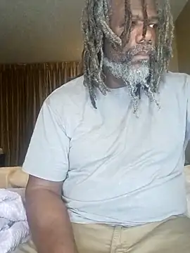 Snapshot of KingSlim56 chatting on 12/18/25, 02:06 KingSlim56 online show from 12/18/25, 02:06