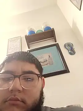 Snapshot of Bigdaddy-Marc chatting on 09/17/25, 10:06 Bigdaddy-Marc online show from 09/17/25, 10:06