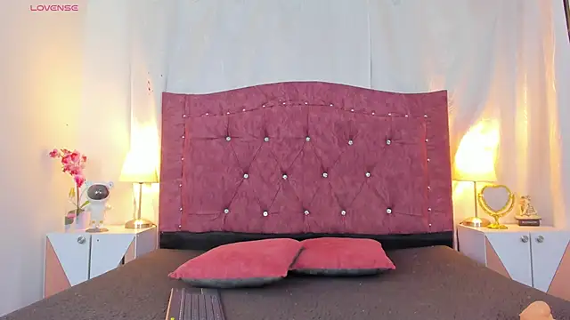 ValentinaGuerra online show from 11/27/25, 01:51