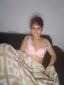 Snapshot of Lilly_Lustt chatting on 10/07/25, 10:18 Lilly Lustt online show from 10/07/25, 10:18