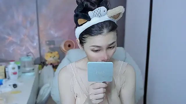 Snapshot of A_dabo chatting on 02/18/26, 03:19 A dabo online show from 02/18/26, 03:19