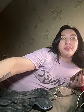 Snapshot of Naughtbaby_2025 chatting on 09/29/25, 02:06 Naughtbaby 2025 online show from 09/29/25, 02:06