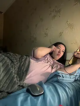 Naughtbaby 2025 online show from 11/14/25, 04:11