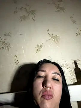 Naughtbaby 2025 online show from 11/27/25, 12:13