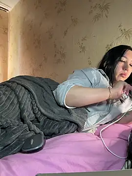 Snapshot of Naughtbaby_2025 chatting on 05/06/26, 12:43 Naughtbaby 2025 online show from 05/06/26, 12:43